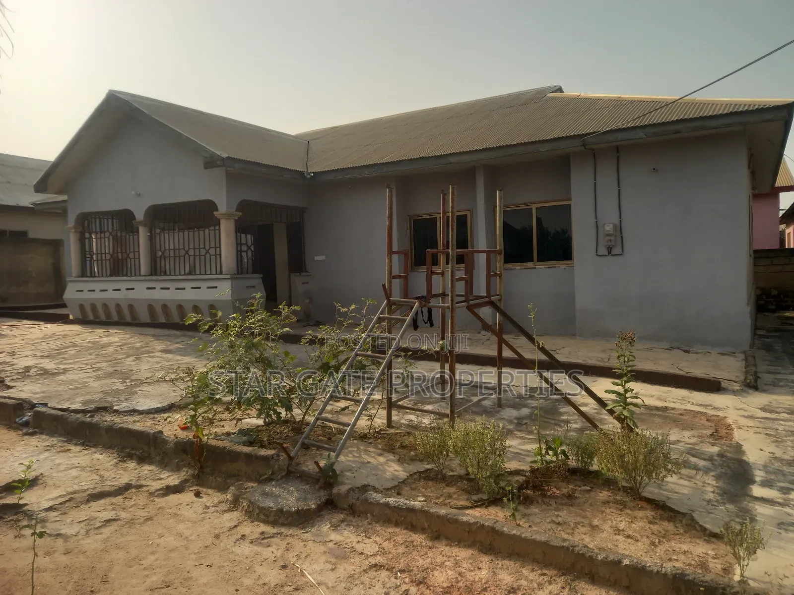 5bdrm House in Fawoade Bampenase, Kumasi Metropolitan for sale