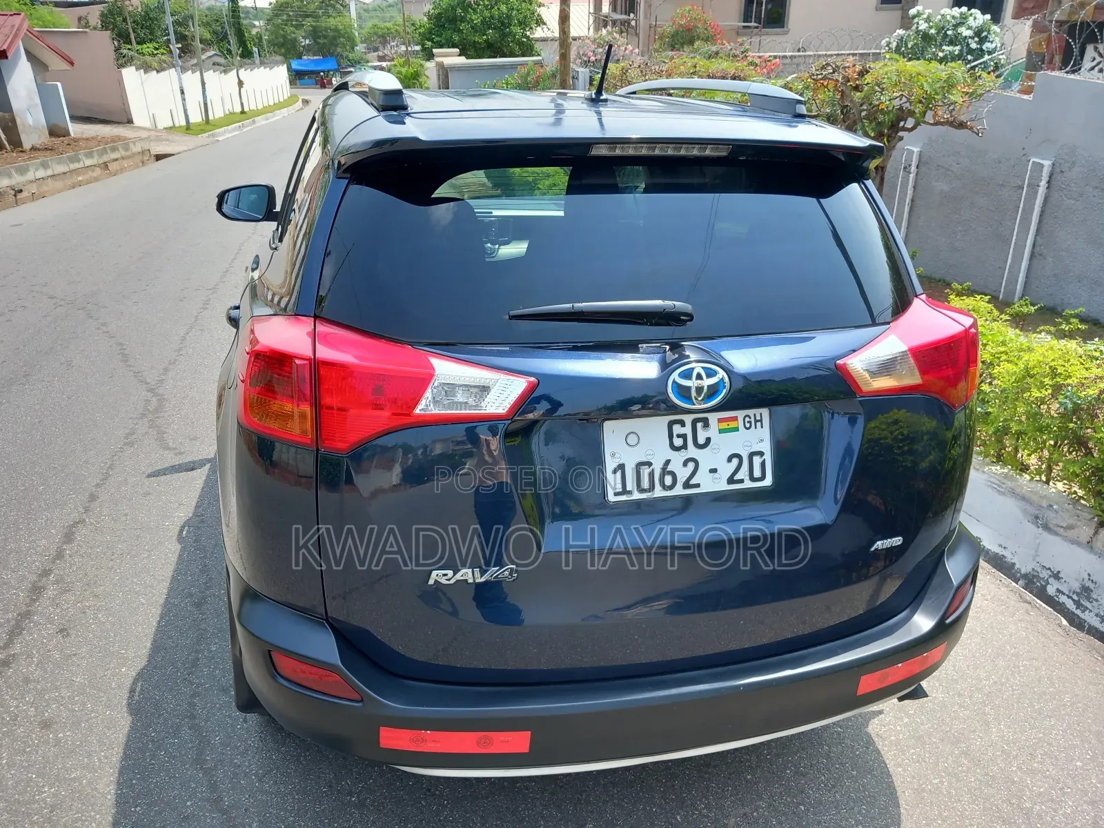 Toyota RAV4 LE 4dr SUV (2.5L 4cyl 6A) 2015 Black
