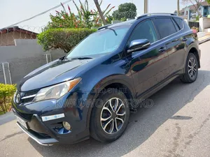 Toyota RAV4 LE 4dr SUV (2.5L 4cyl 6A) 2015 Black