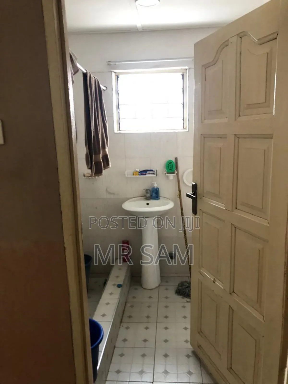 3bdrm House in Sam Properties, Toll Booth for sale