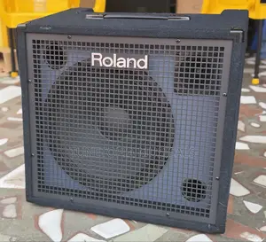 Roland Kc-600 4-Channel Stereo Mixing Keyboard Amplifier.