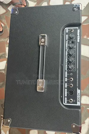 Hartke Hd508 Bass Combo Amplifier.