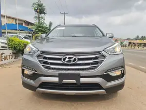 Hyundai Santa Fe SE AWD 2017 Gray