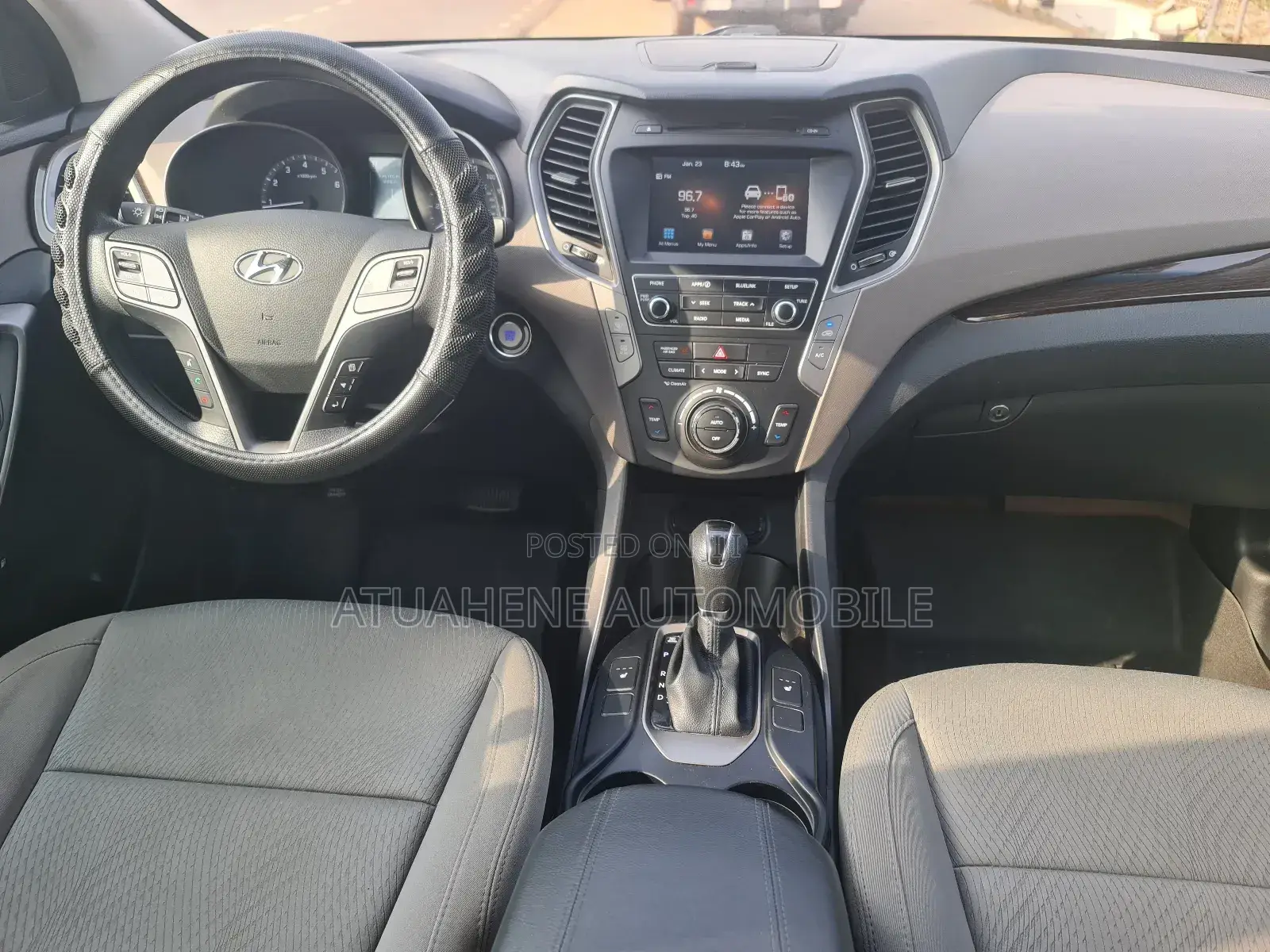 Hyundai Santa Fe SE AWD 2017 Gray