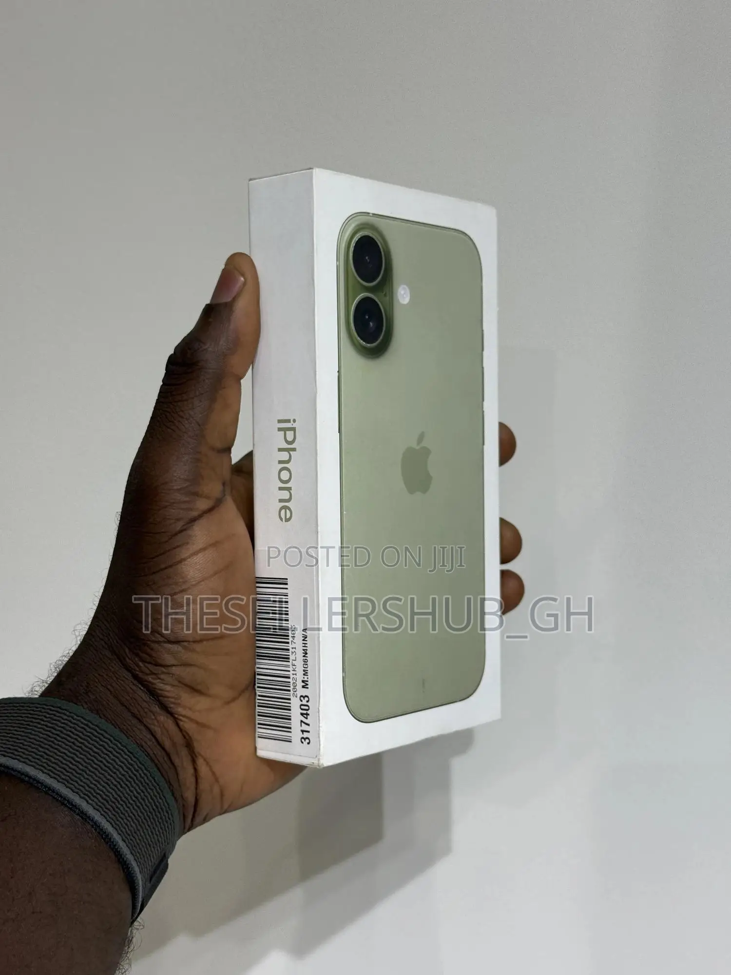 New Apple iPhone 17 256 GB Green