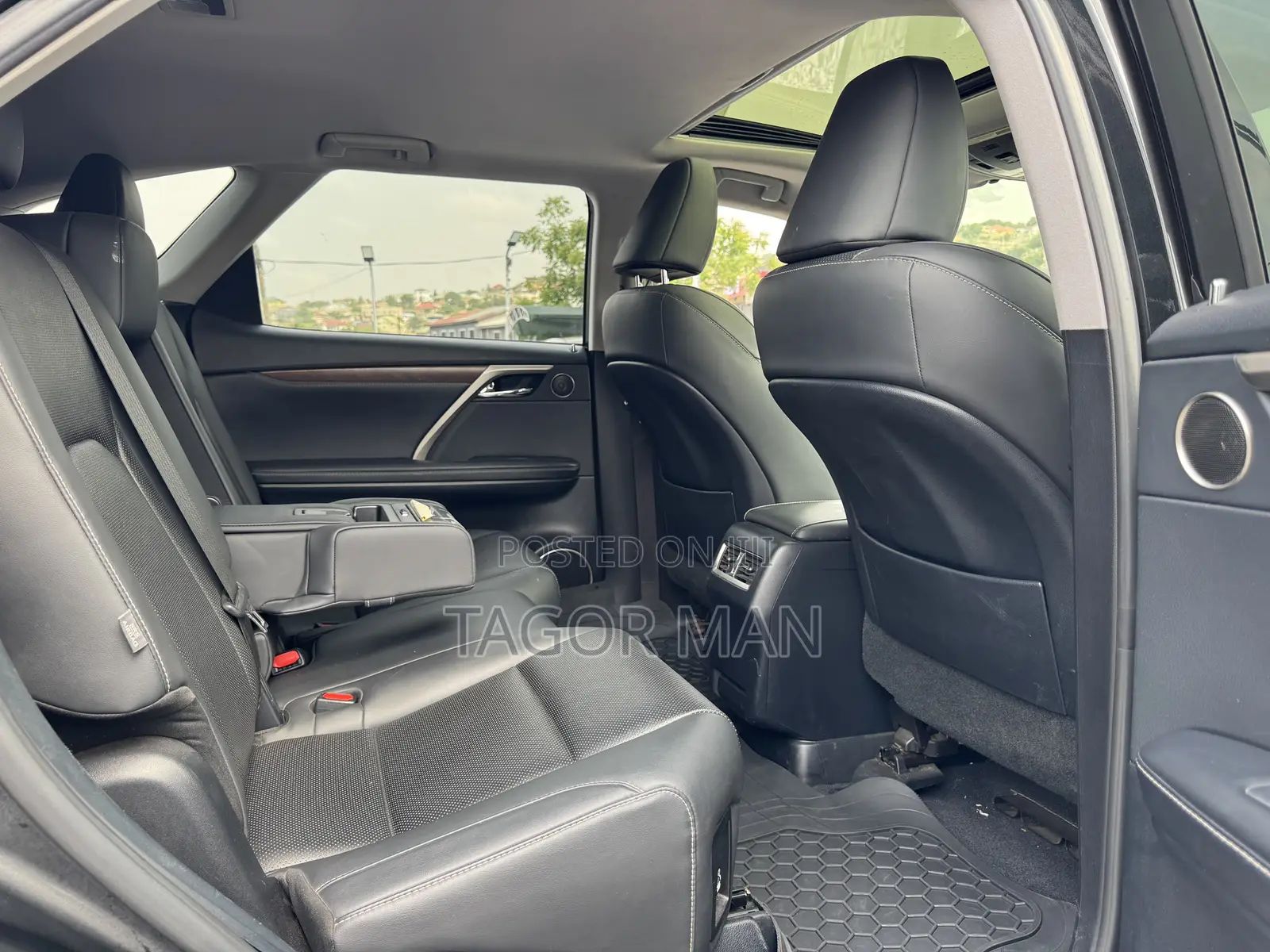 Lexus RX 2022 Black