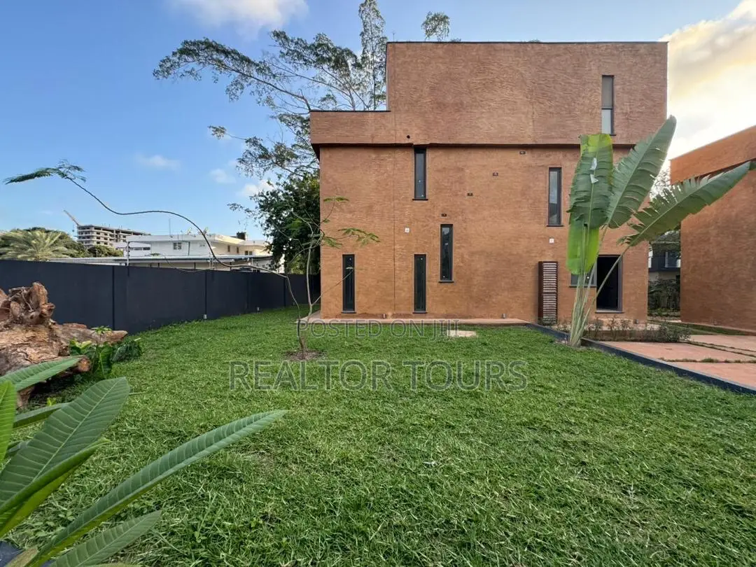 4bdrm House in Labone Junction for rent