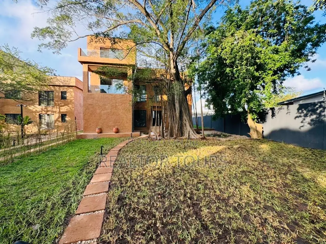 4bdrm House in Labone Junction for rent