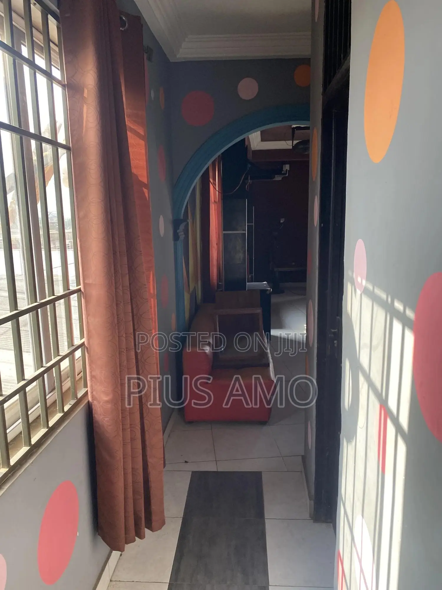 Nice Big Shop Available For Rent