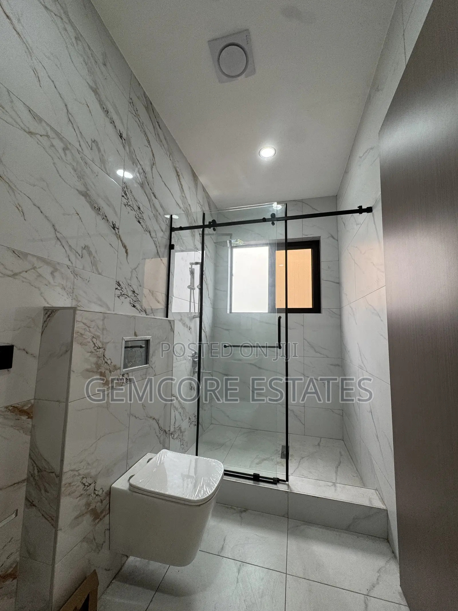 4bdrm House in American House, East Legon for sale