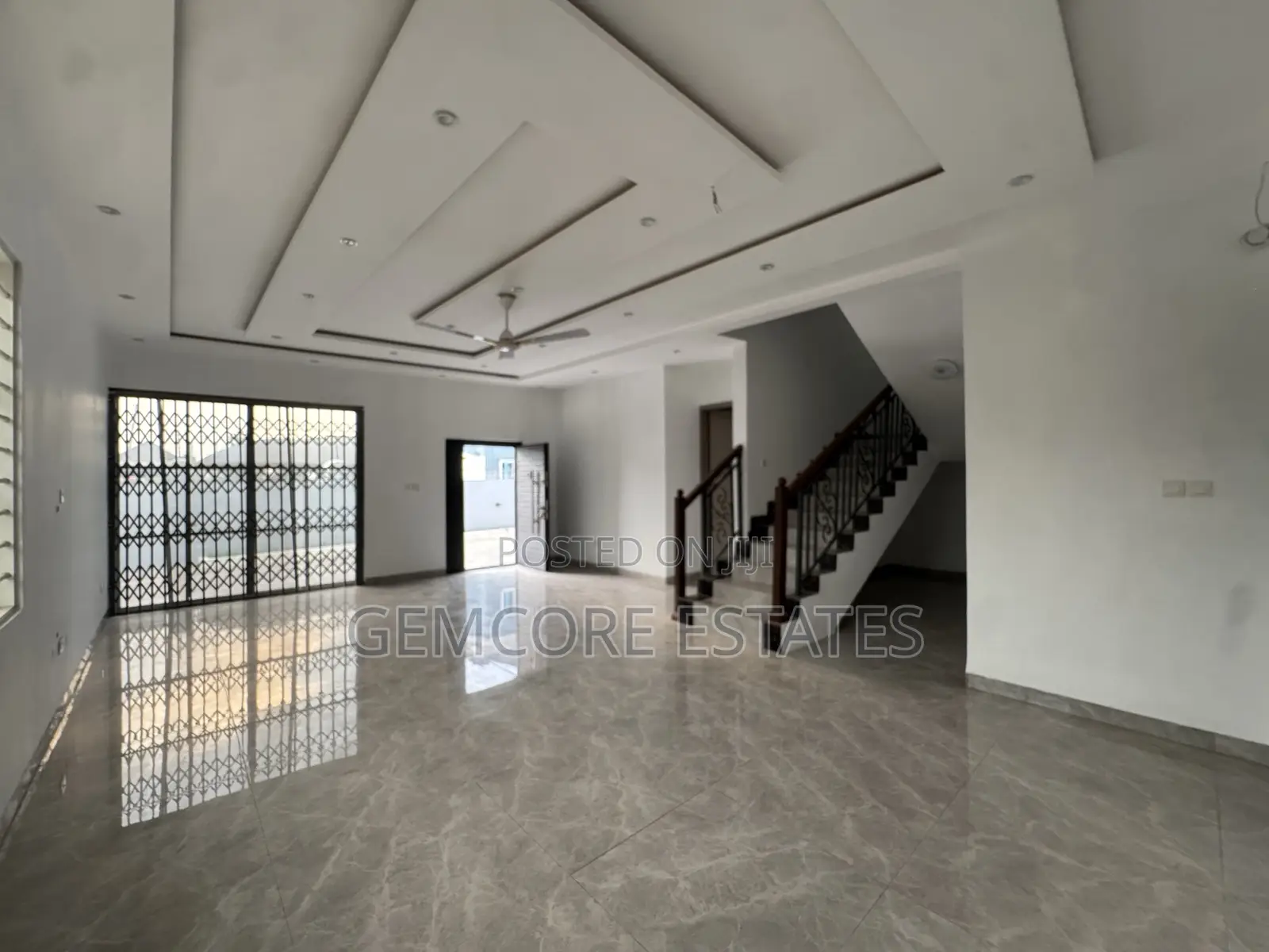 4bdrm Townhouse/Terrace in East Legon Hills, Adjiriganor for sale