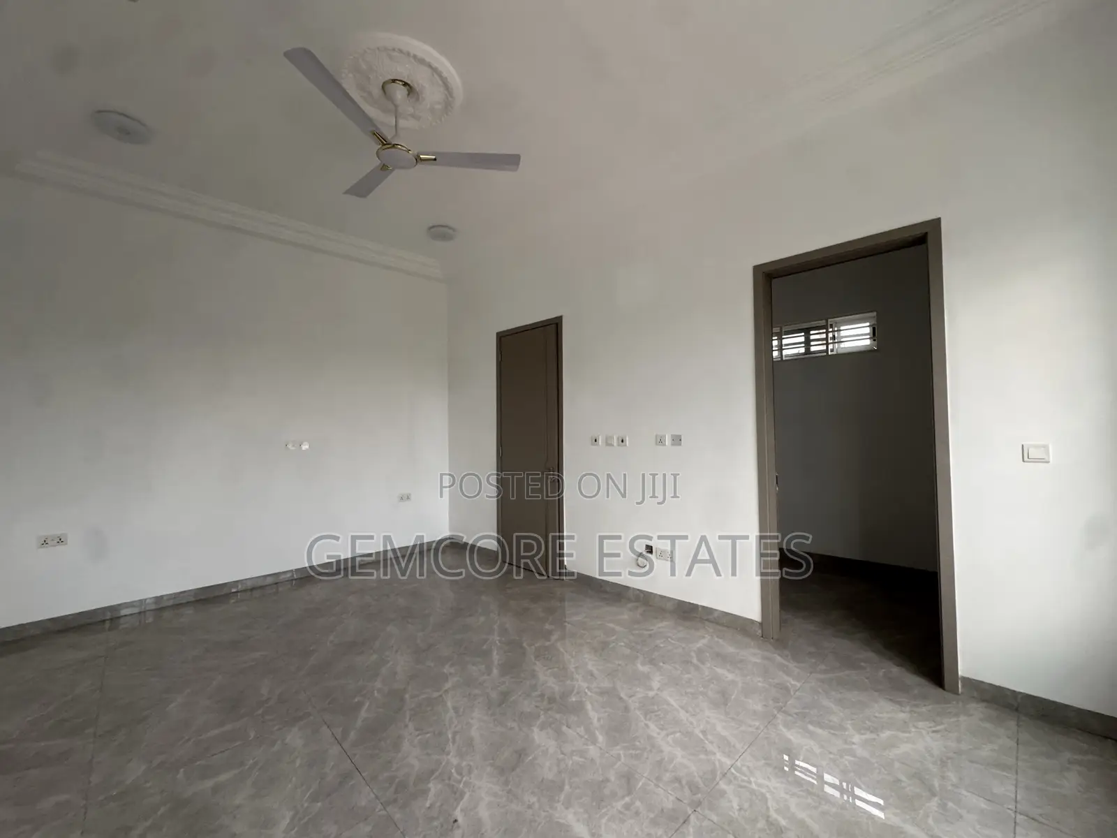 4bdrm Townhouse/Terrace in East Legon Hills, Adjiriganor for sale