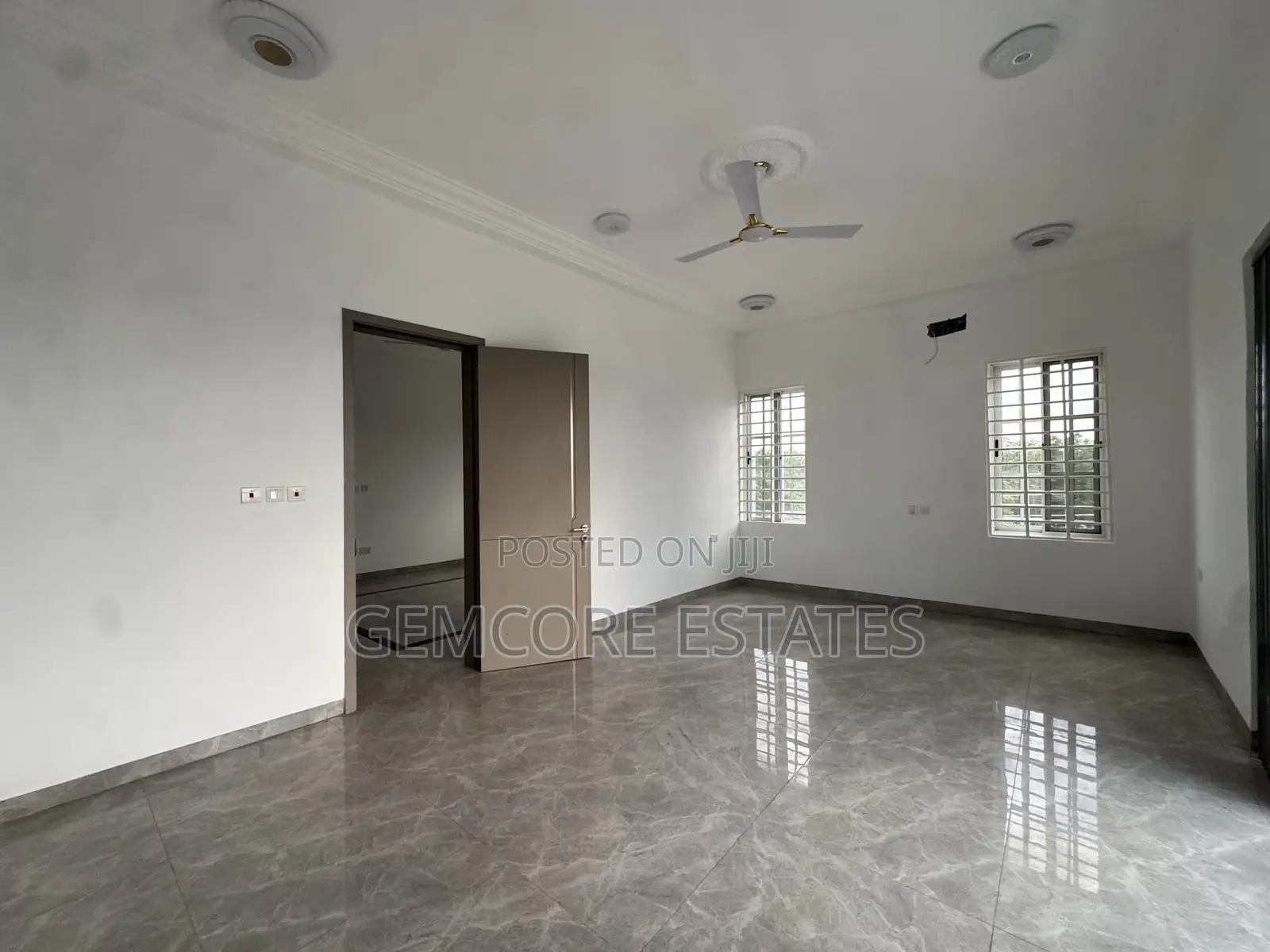 4bdrm Townhouse/Terrace in East Legon Hills, Adjiriganor for sale