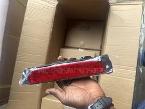 L200 2005-2015 Vodafone Tail Board Light Boot Light