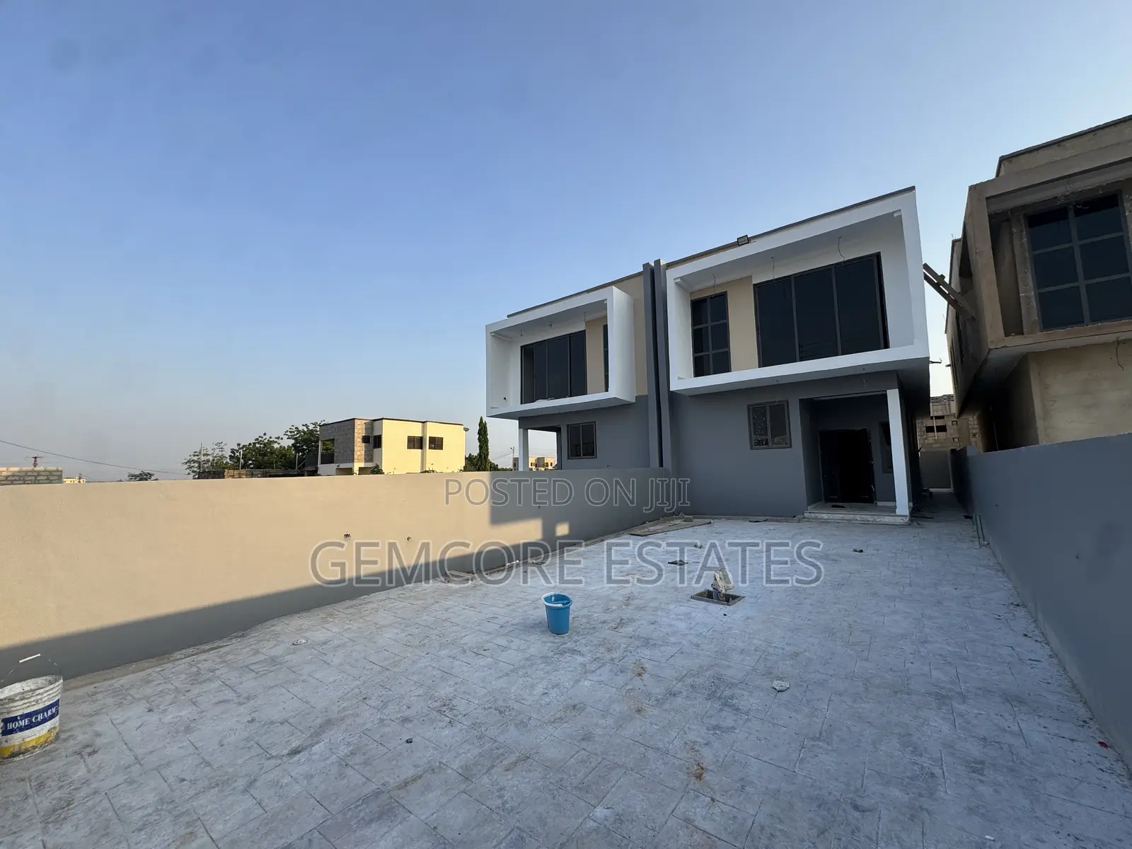 3bdrm Townhouse/Terrace in East Legon Hills, Adjiriganor for sale
