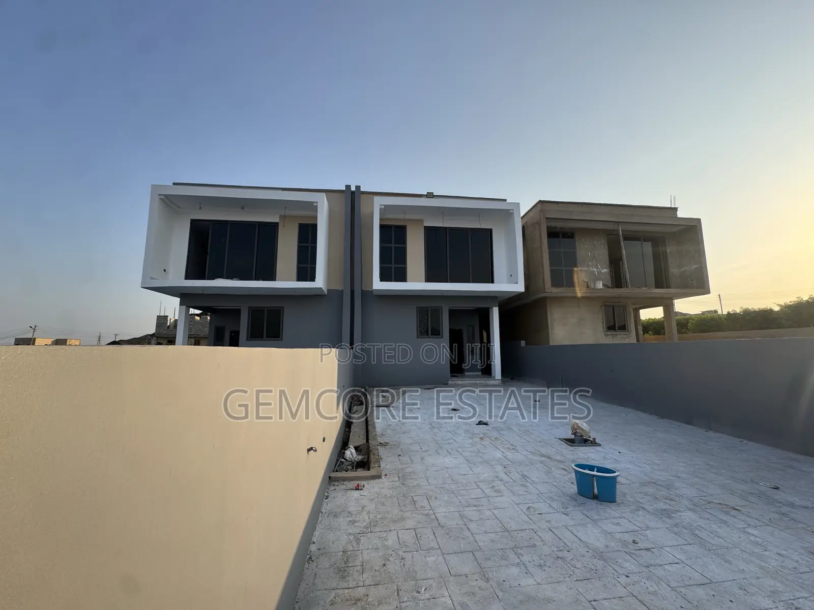 3bdrm Townhouse/Terrace in East Legon Hills, Adjiriganor for sale
