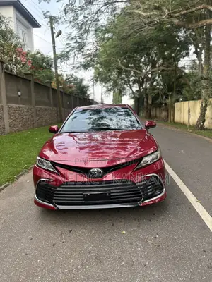 Toyota Camry LE FWD 2020 Burgundy