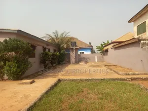 4bdrm House in Santasi Nkoransa, Kumasi Metropolitan for sale