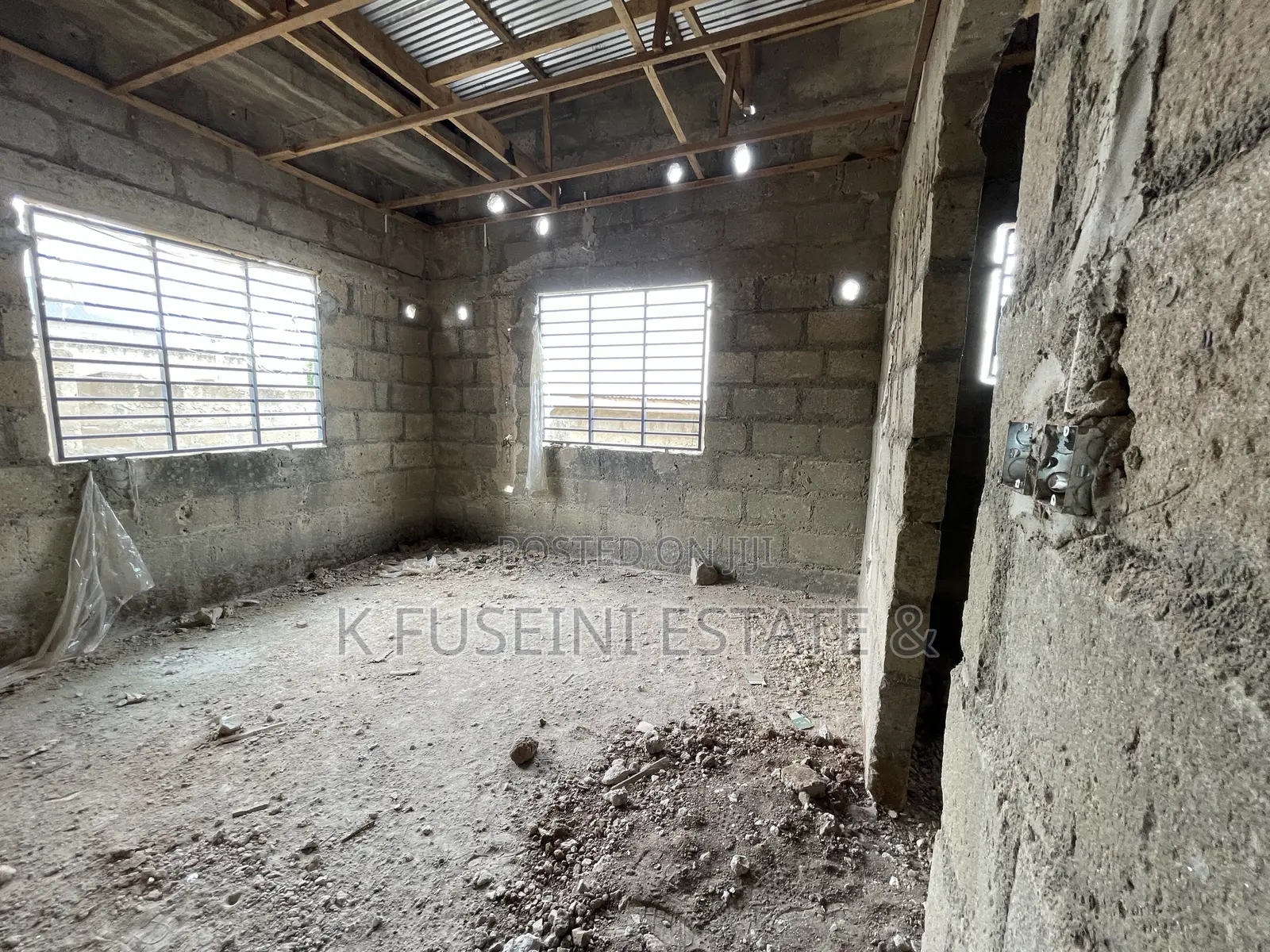 4 Bedrooms House For Sale At Akom