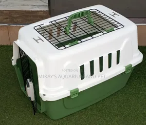 Plastic Dog and Cat Crate