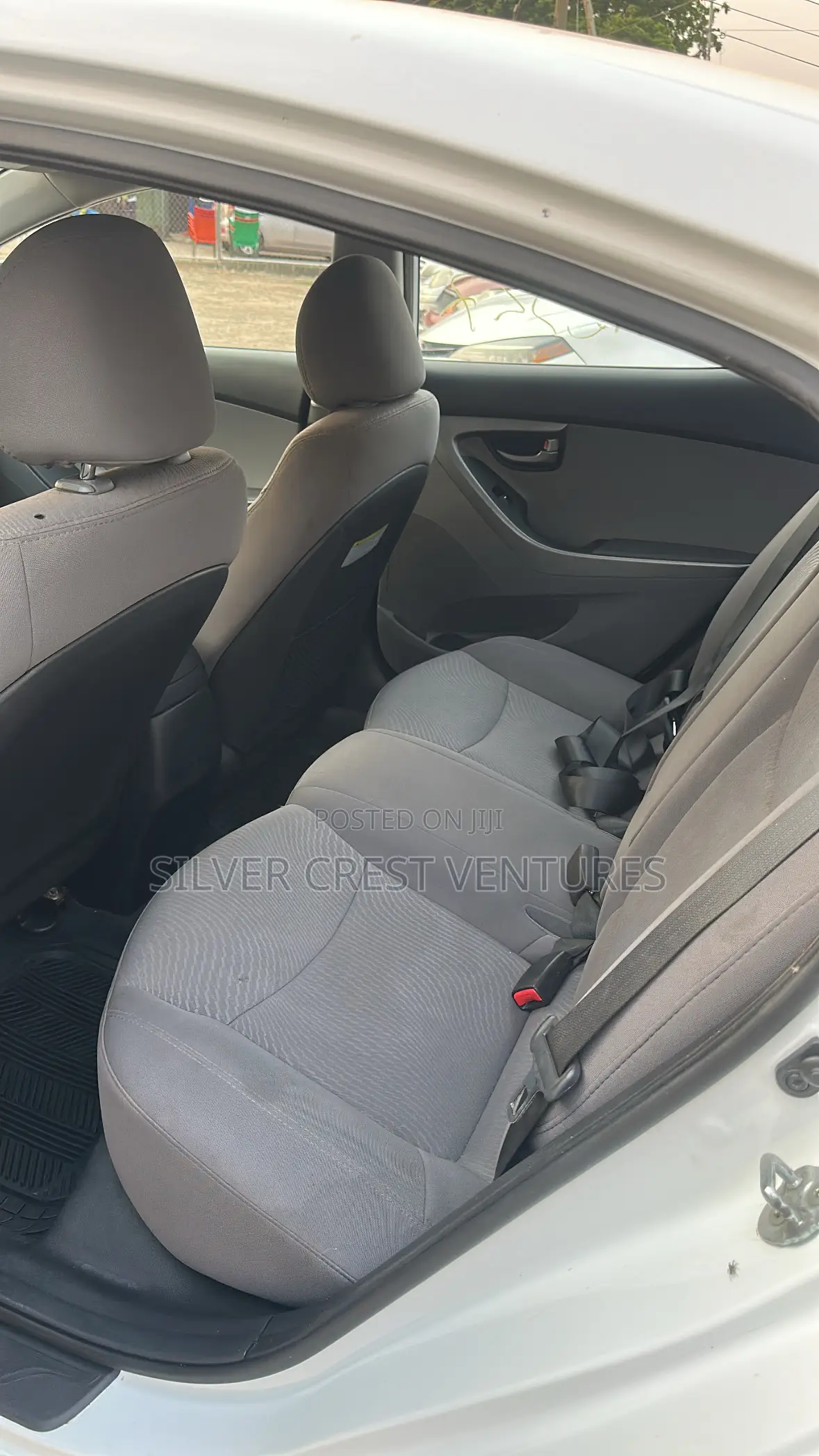 Hyundai Elantra SE Sedan FWD (1.8L 4cyl 6M) 2016 White