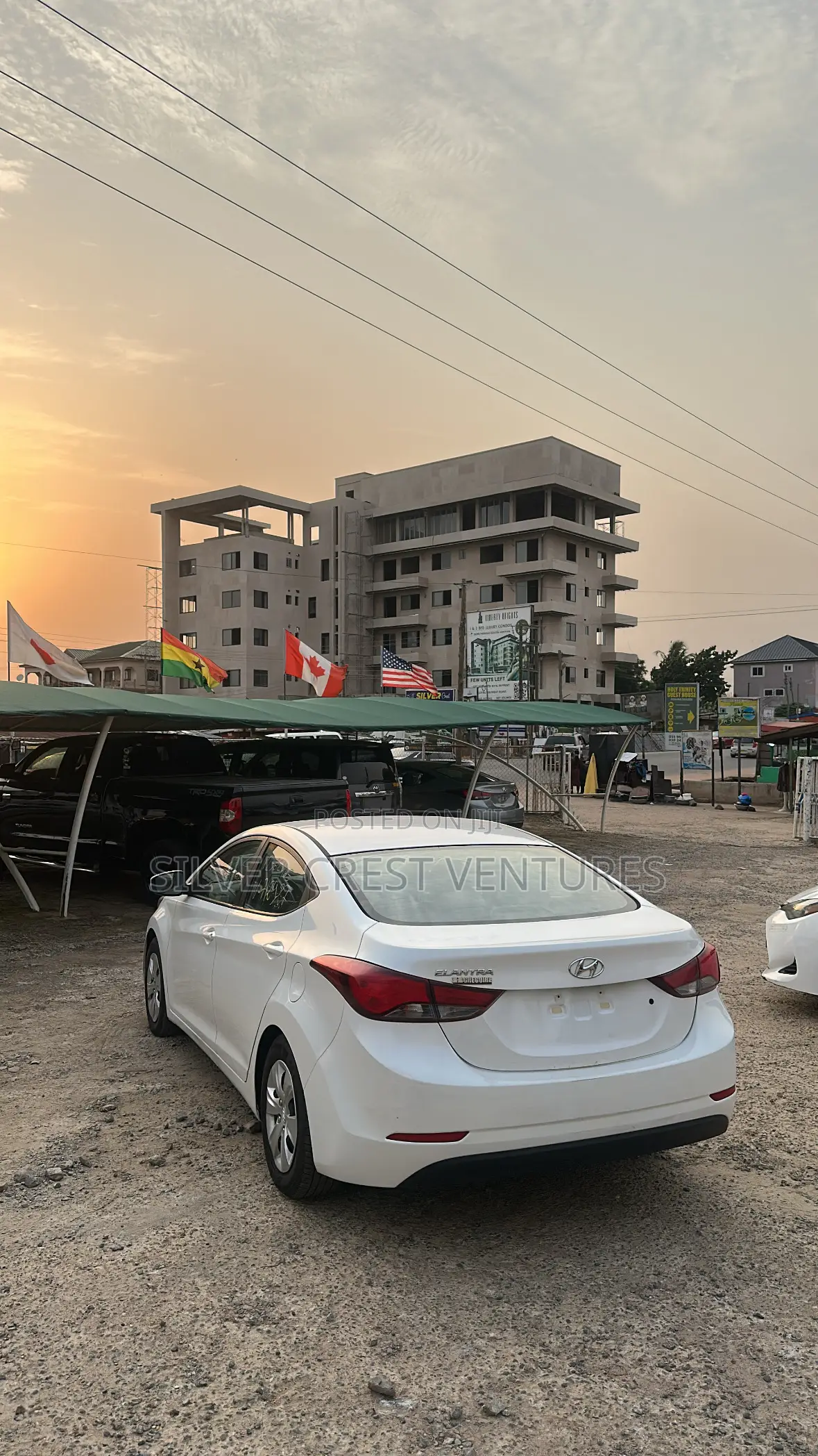 Hyundai Elantra SE Sedan FWD (1.8L 4cyl 6M) 2016 White