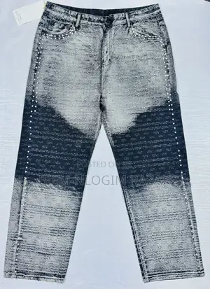 High Quality Size 38 Baggy Jeans Available in Stock