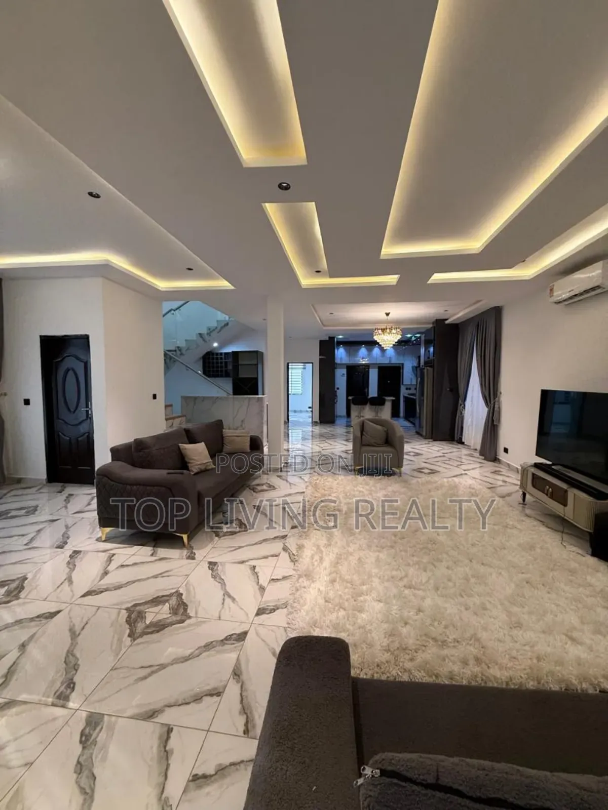 Furnished 4bdrm Townhouse/Terrace in Police City, Ashaley Botwe