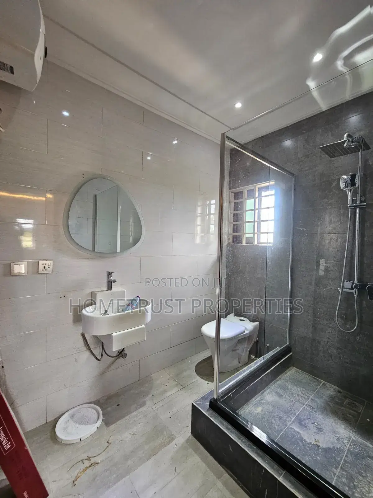 4bdrm Duplex in Hometrust Properties, Madina for sale