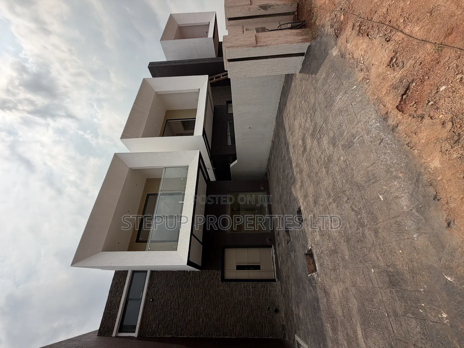 3bdrm House in East Legon Hills for sale