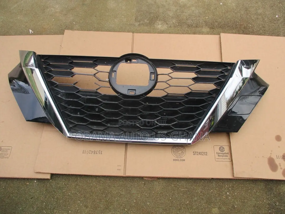 Nissan Sentra 2020 2021 2022 2023 Grill / Shells