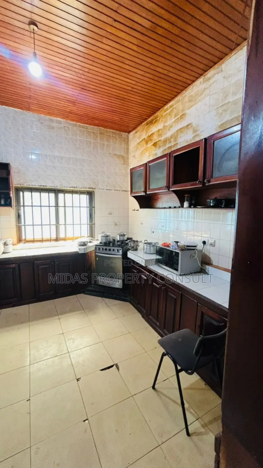 6bdrm House in Musuku, Kwabenya for rent