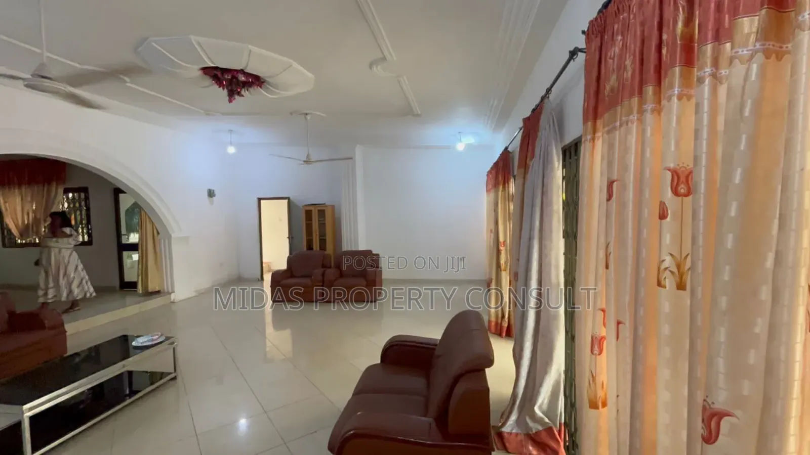6bdrm House in Musuku, Kwabenya for rent