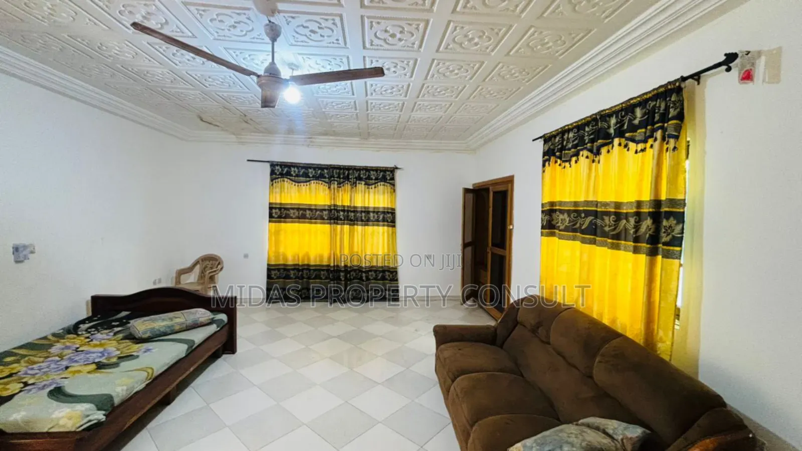 6bdrm House in Musuku, Kwabenya for rent