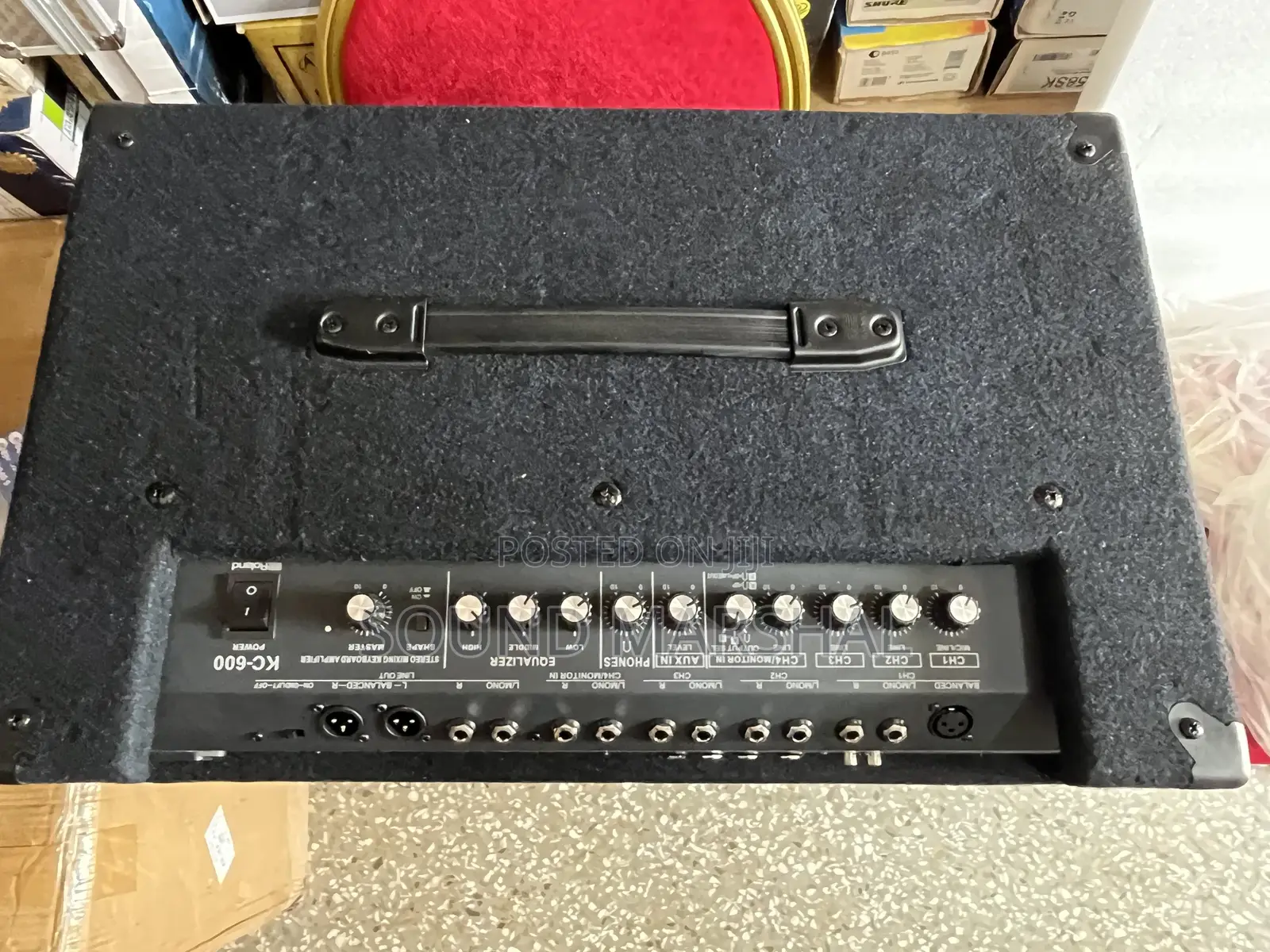 Roland Kc-550 Keyboard Combo