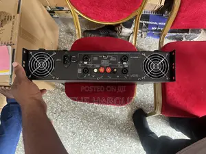 Peavey Cs3000 Power Amplifier