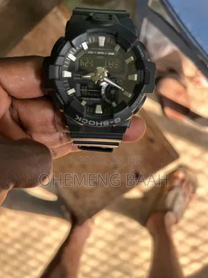 Trendy Casio G-Shock Ga-700 1b