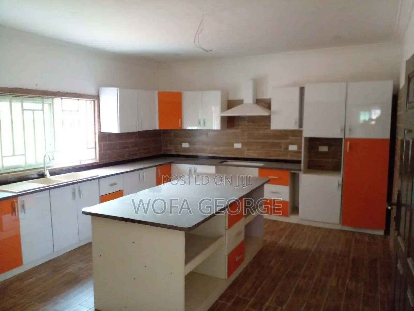 6bdrm House in God Link, Amrahia for rent