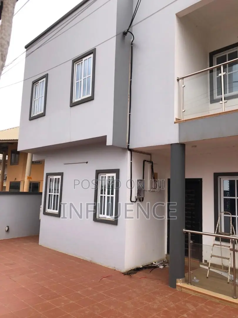 Furnished 3bdrm House in Lakeside, East Legon for rent