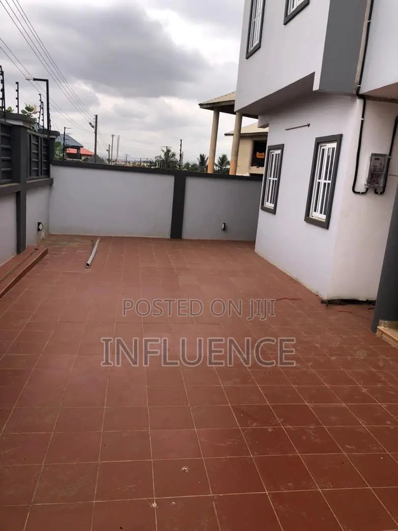 Furnished 3bdrm House in Lakeside, East Legon for rent
