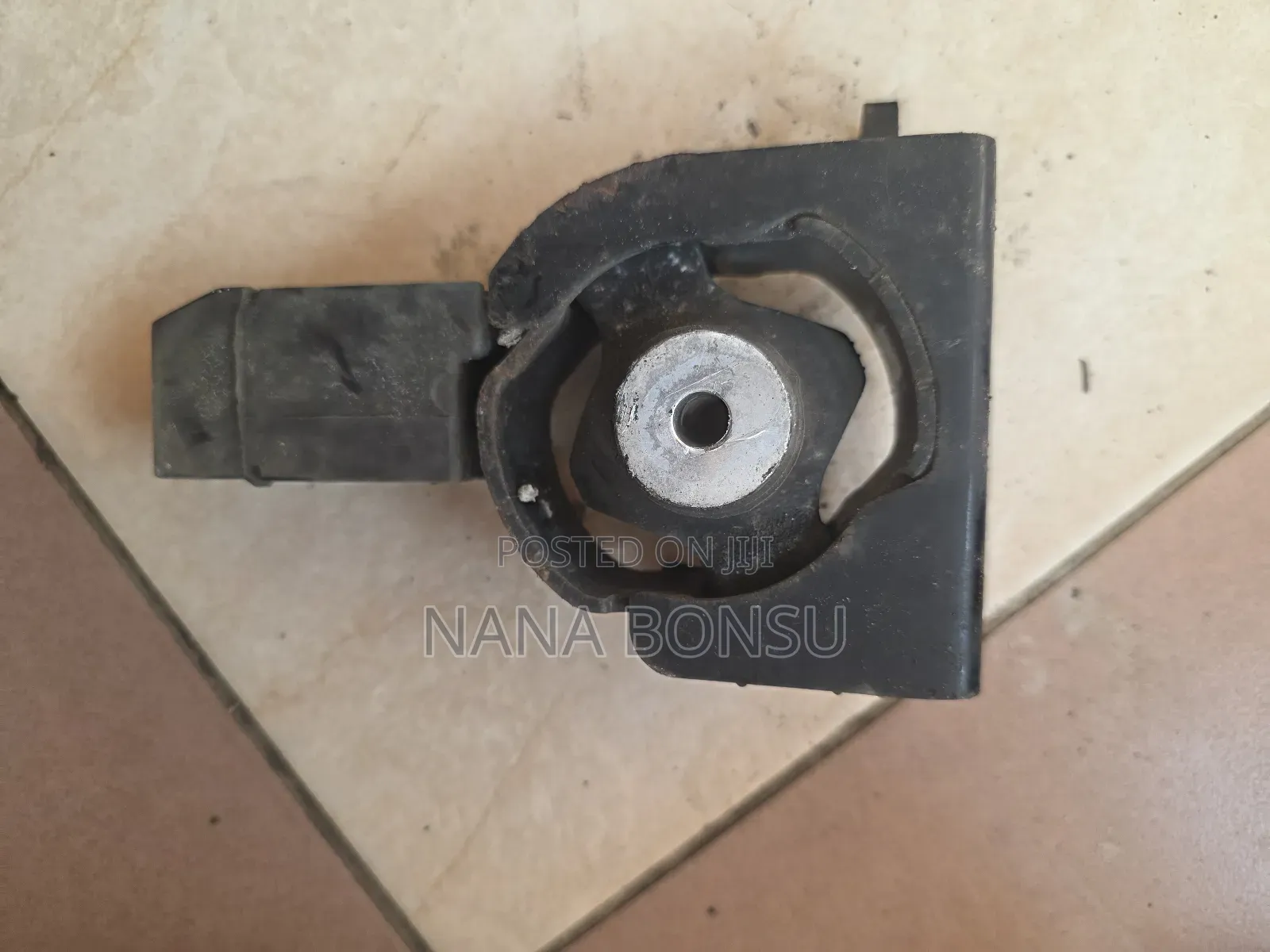 Toyota Voxy Engine /Gear Box Seats