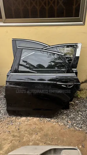 Ford Fusion 2018,2019,2020,2021,2022 Doors Available