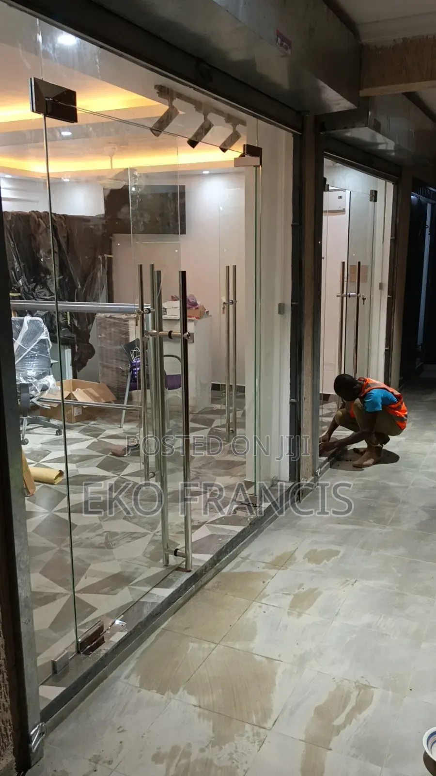 Frameless Glass Door C.G.S