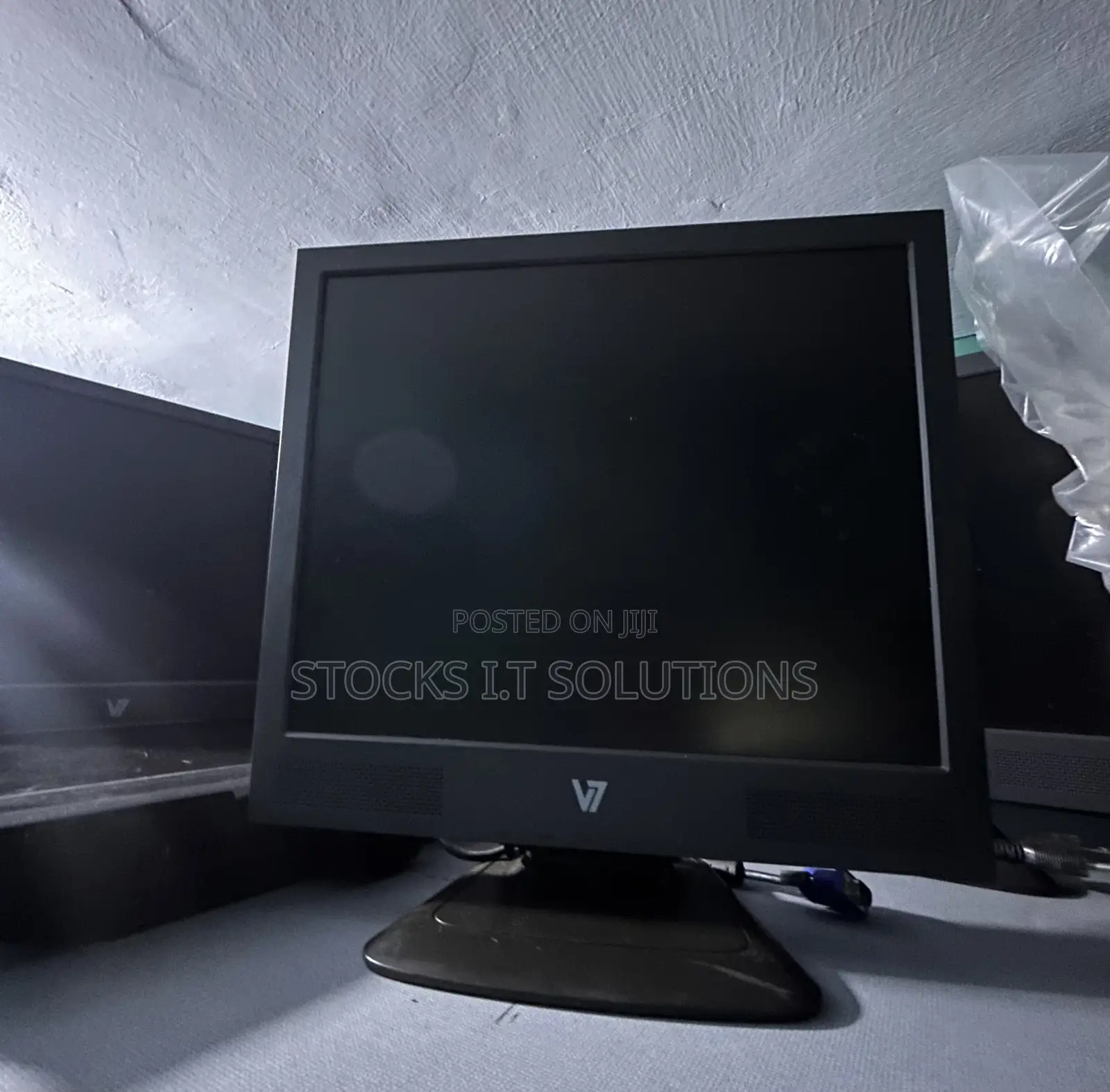 19 Inch Desktop Monitors