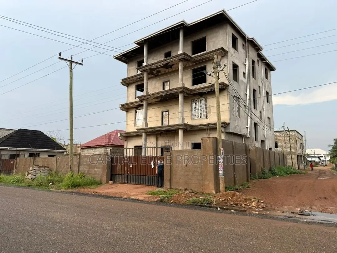 3bdrm House in Lake Side Estate for sale