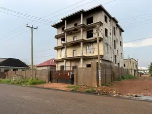 3bdrm House in Lake Side Estate for sale