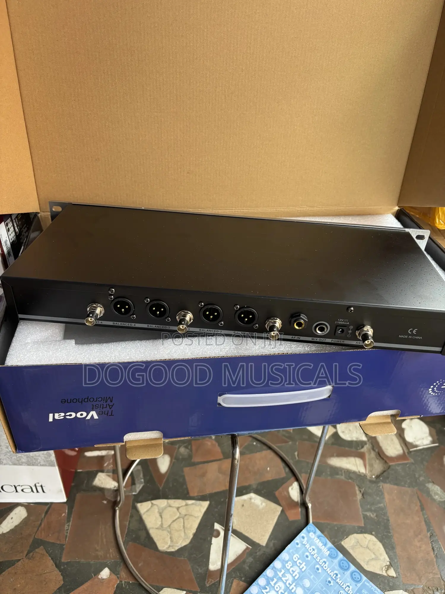 Shure Mx-7070 4-in-1 Digital Wireless Microphone