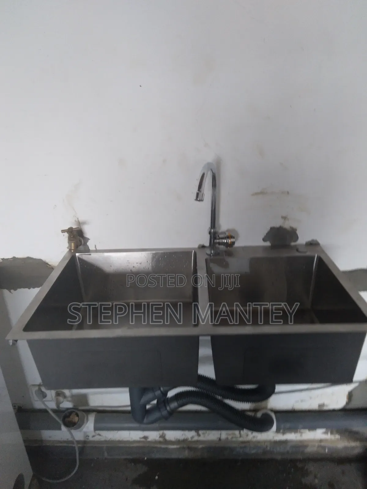 Kitchen Sink Servicing