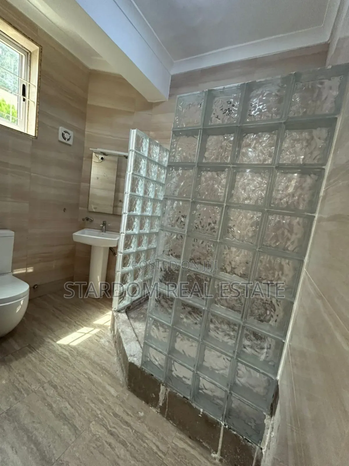 2bdrm Apartment in Cantonments for rent