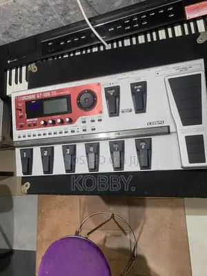 Boss Gt10b Bass Effect Pedal